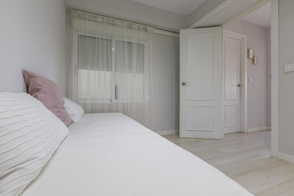 A&C Torre Del Mar -Malaga 2 Room Exterior photo
